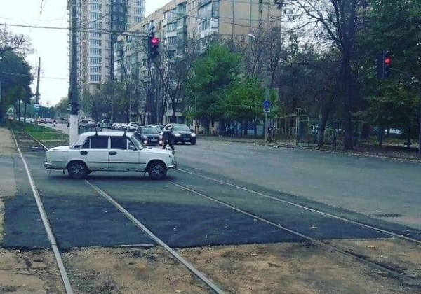 ОДЕССКАЯ МЭРИЯ СОБИРАЛАСЬ ОТРЕМОНТИРОВАТЬ ДОРОГУ ЗА 16 МИЛЛИОНОВ: ЕЕ ОПЕРЕДИЛИ