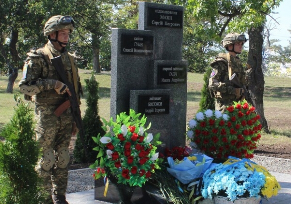 В зенитно-ракетной Одесской бригаде открыли мемориал памяти погибших сослуживцев