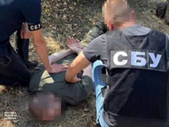 Мільйон рублів — за інформацію про ЗСУ під Покровськом: СБУ знешкодила українського військового, завербованого окупантами (фото)