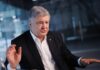 «Чим гірше Україні, тим краще Порошенку»: Валентин Гладких про європейський тур нардепа