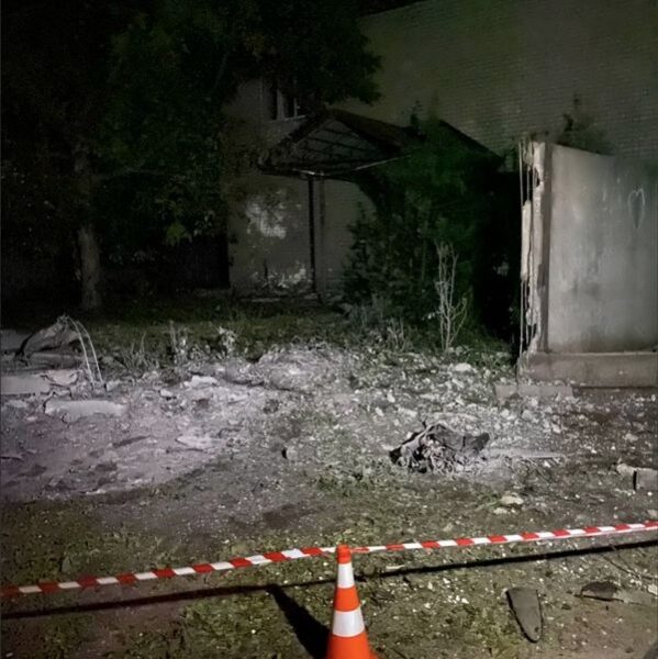 Атака на Україну: окупанти били по інфраструктурі та житлових кварталах, є загиблі та постраждалі