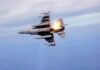 Украина потеряла истребитель F-16 во время воздушного боя: пилот спасся