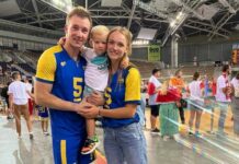 У родині екскапітана збірної України народилася донька (фото, відео)