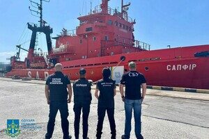 Захват судна "Сапфир" в Одесской области: командиров российских кораблей подозревают в военных преступлениях