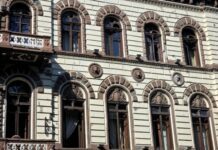 От ночного обстрела в Одессе пострадали семь культурных достопримечательностей: какие