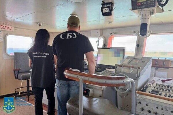 Захват судна "Сапфир" в Одесской области: вице-адмиралу Черноморского флота РФ сообщили о подозрении