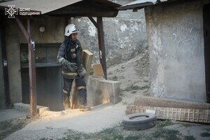 В Одессе обрушился жилой дом: в квартирах заблокировало людей В Одессе обрушился жилой дом: в квартирах заблокировало людей