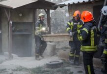 В Одессе обрушился жилой дом: в квартирах заблокировало людей
