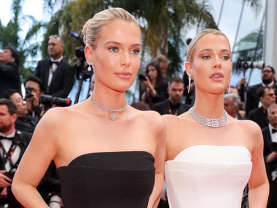 &laquo;Ідеальна пара&raquo;: племінниця принцеси Діани оголосила про заручини
