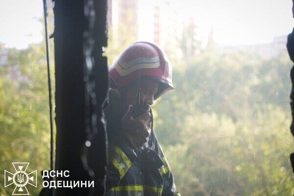 Взрыв в многоэтажке в Одессе: пострадала женщина Взрыв в многоэтажке в Одессе: пострадала женщина