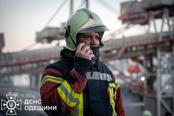 Масштабный пожар в порту Одесской области: загорелась транспортная лента