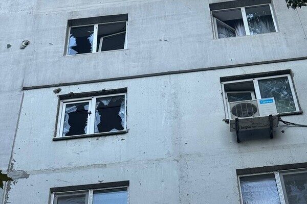 Вечерний удар по Одессе: получили повреждения дома и учебное заведение Вечерний удар по Одессе: получили повреждения дома и учебное заведение