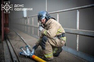 Масштабный пожар в порту Одесской области: загорелась транспортная лента