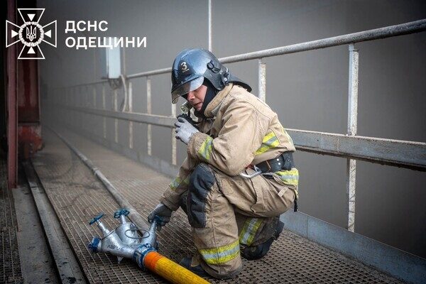 Масштабный пожар в порту Одесской области: загорелась транспортная лента