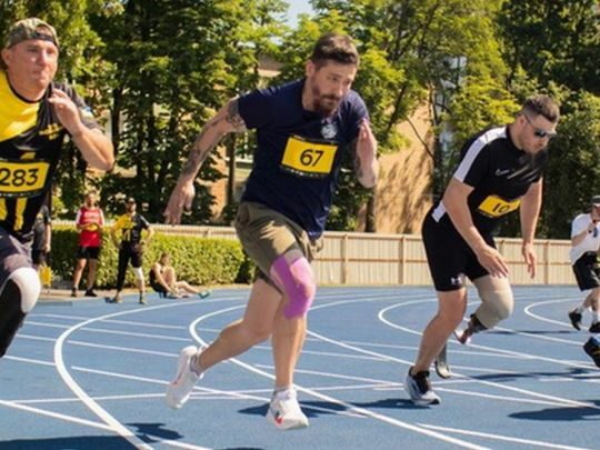 Півтора року паралічу через поранення в&nbsp;спину: ветеран після вживлення нейростимулятора став на&nbsp;ноги й&nbsp;здобуває перемоги в&nbsp;спорті