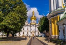 Церковный календарь на октябрь 2025: праздники и почитание усопших в Димитровскую родительскую субботу