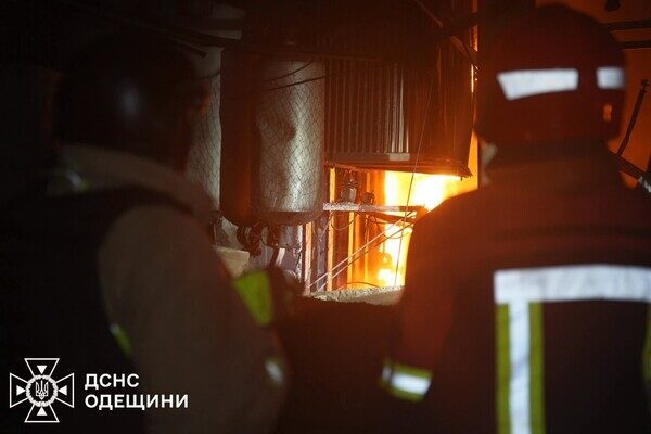 Массированная атака на Одессу и Одесчину: есть повреждения энергообъектов, пострадала женщина Массированная атака на Одессу и Одесчину: есть повреждения энергообъектов, пострадала женщина