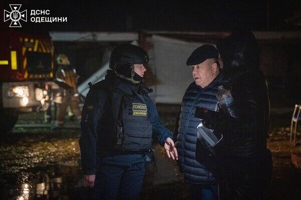 Массированная атака на Одессу и Одесчину: есть повреждения энергообъектов, пострадала женщина Массированная атака на Одессу и Одесчину: есть повреждения энергообъектов, пострадала женщина