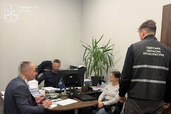 Квартирные сделки в Одессе: судью и еще несколько человек подозревают в мошенничестве