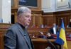 Напередодні Дня Гідності в Порошенка намагаються зачистити згадки про те, що він був співзасновником Партії регіонів, — Валентин Гладких