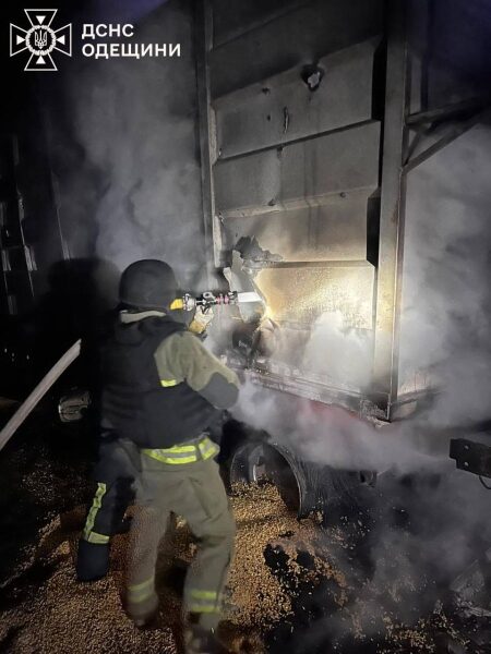 Росіяни вдарили балістикою по портах Одеської області: багато загиблих та поранених (фото, відео)