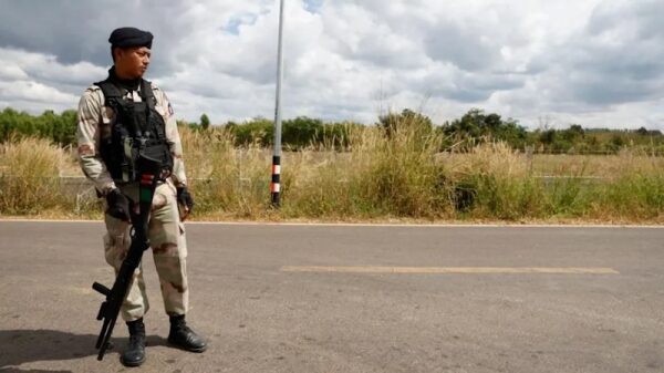 Таиланд бомбит Камбоджу&nbsp;на фоне мирных переговоров