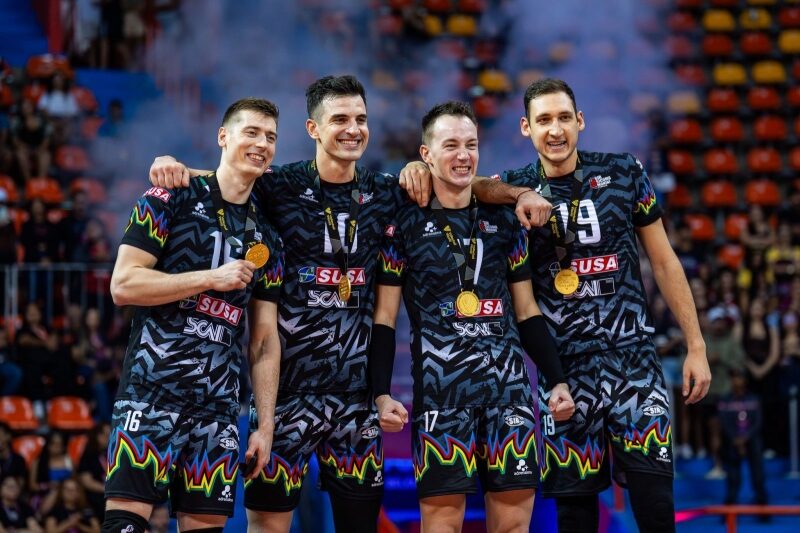 Українець Плотницький в&nbsp;далекій Бразилії втретє виграв клубний чемпіонат світу (фото, відео)