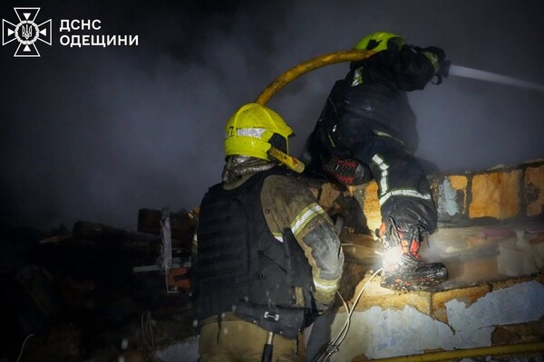 Дроновый удар по дому в Одессе: под завалами обнаружили тело женщины