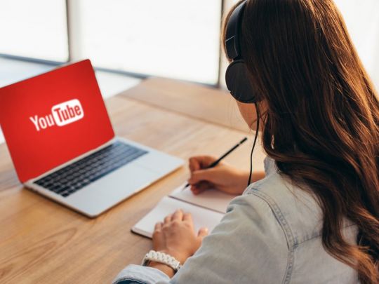 3 млн доларів за залежність від коротких відео: 20-річна американка виграла суд у Meta та YouTube