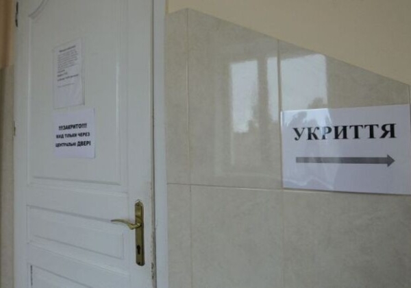 Во всех новых жилых домах Украины отныне обязательно должны возводить укрытия - Зеленский Во всех новых жилых домах Украины отныне обязательно должны возводить укрытия - Зеленский