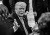 «Немає більше символічного профілю»: Трампа викарбують у золоті