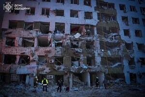 РФ ударила по Одессе ракетами и дронами: есть погибшие и десятки пострадавших (обновлено)