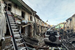 Россияне ударили по жилым домам в Одессе: есть жертвы и более полутора десятка пострадавших (обновлено) Россияне ударили по жилым домам в Одессе: есть жертвы и более полутора десятка пострадавших (обновлено)