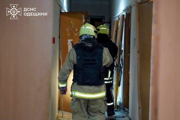 РФ ударила по Одессе ракетами и дронами: есть погибшие и десятки пострадавших (обновлено)