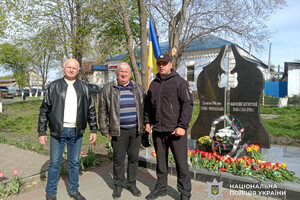 Годовщина аварии на Чернобыльской АЭС: полицейские Одесчины почтили память ликвидаторов