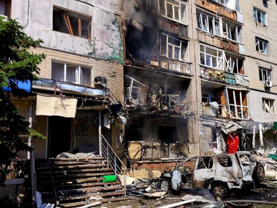 Росіяни завдали удару по&nbsp;Павлограду: дрон вразив багатоповерхівку